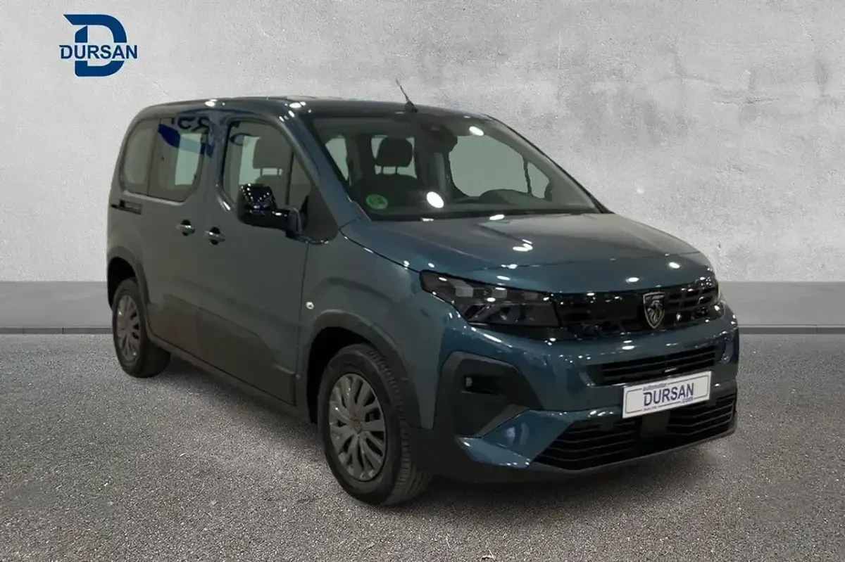 Usado Peugeot Rifter Allure 130 CV (95 kW) 2024 Azul Monovolumen