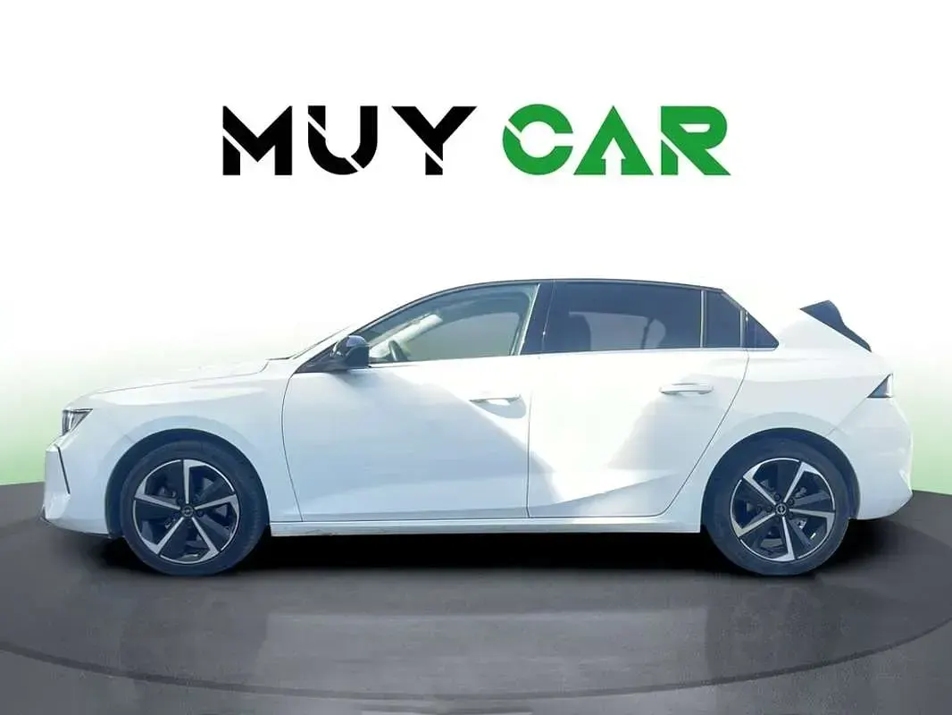 Usado Opel Astra Elegance 131 CV (96 kW) 2022 Blanco Utilitario