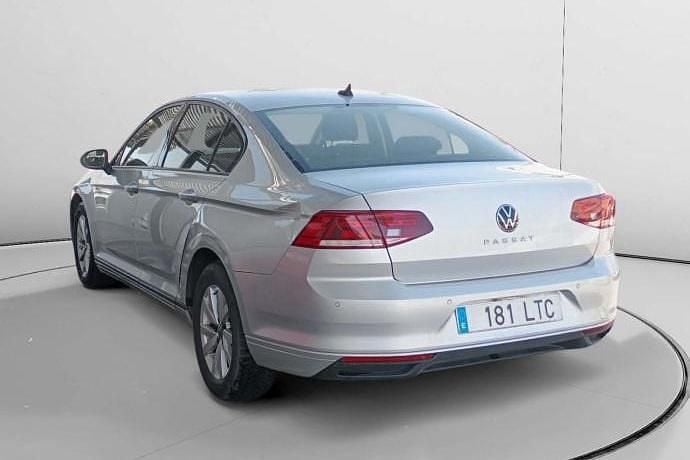 Usado VW Passat 150 CV (110 kW) 2021 Berlina