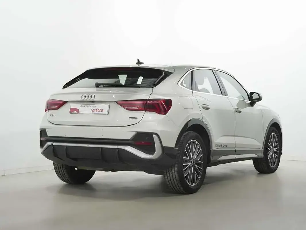 Usado Audi Q3 Sportback S-Line 150 CV (110 kW) 2022 Gris SUV