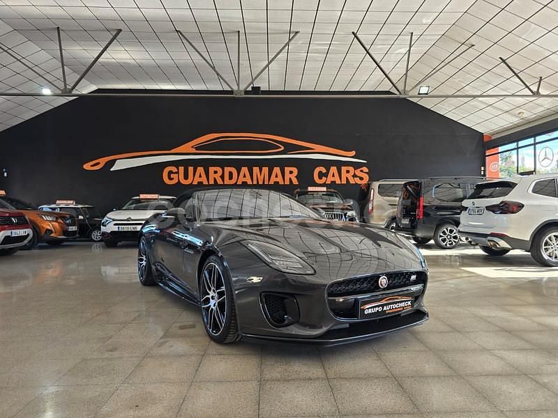 Gris / plata Usado 2020 Jaguar F-Type Chequered Flag Descapotable | 59.990 € (Precio justo) - Imagen 1/4