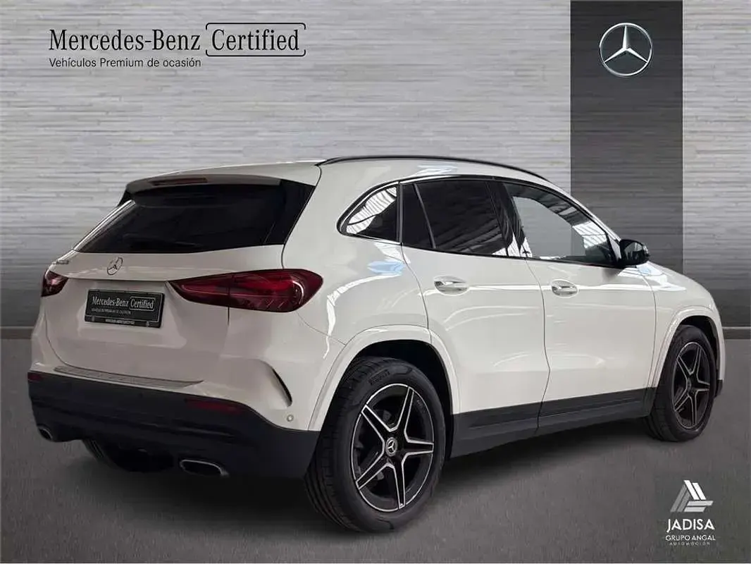 Usado Mercedes GLA200 150 CV (110 kW) 2025 SUV