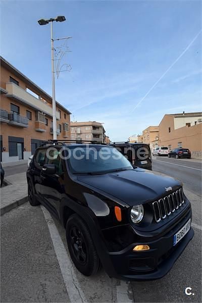 Usado Jeep Renegade Sport 110 CV (80 kW) 2018 Negro SUV