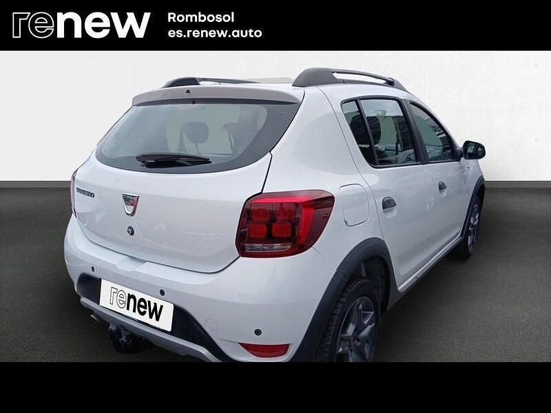 Usado Dacia Sandero 90 CV (66 kW) 2018 Blanco Berlina