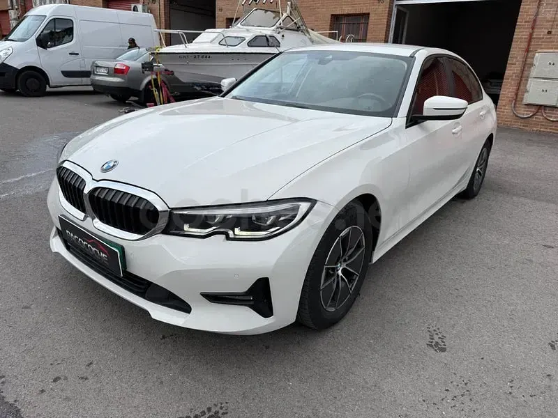 Usado BMW 320 Comfort Edition 184 CV (135 kW) 2021 Blanco Berlina