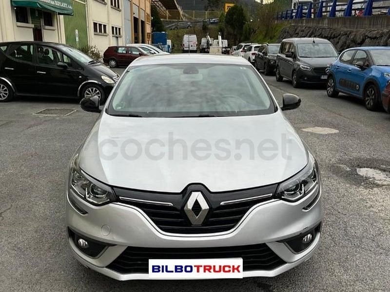 Usado Renault Mégane IV LIMITED 115 CV (84 kW) 2019 Gris / plata Berlina