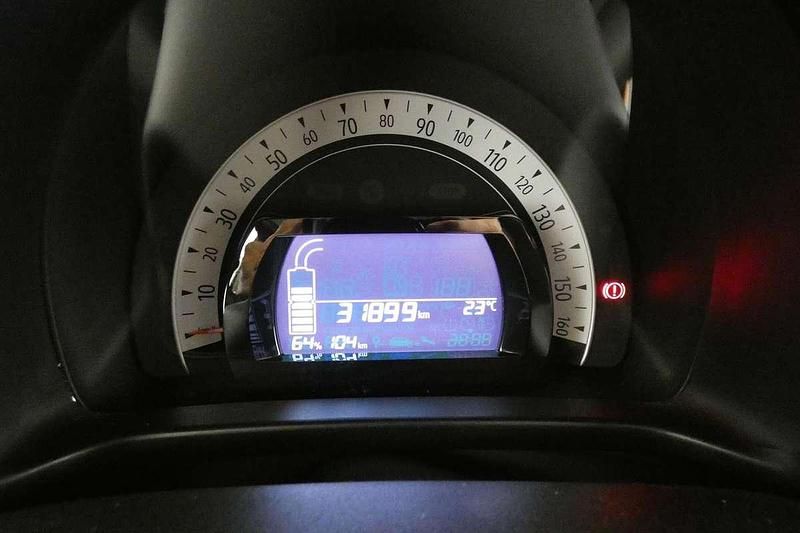 Usado Renault Twingo Vibes 60 kW (82 CV) 2021 Naranja Utilitario