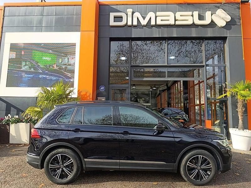 Usado VW Tiguan Life 150 CV (110 kW) 2021 Negro SUV