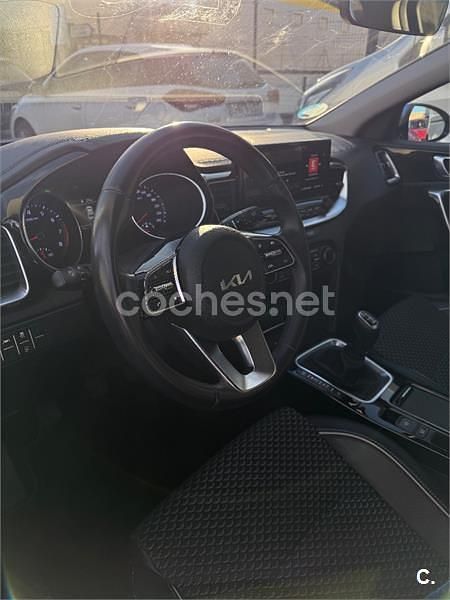 Usado Kia XCeed 160 CV (117 kW) 2023 Azul SUV