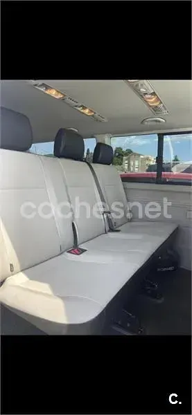Usado VW Caravelle Trendline 150 CV (110 kW) 2017 Gris / plata Van