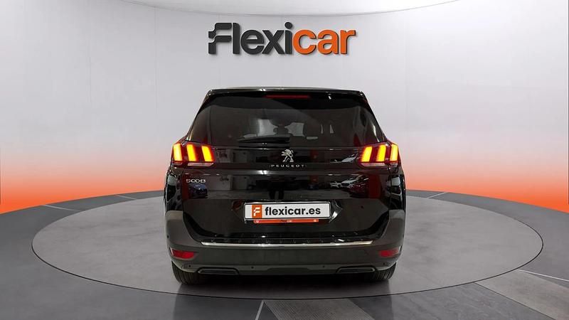 Usado Peugeot 5008 Allure 131 CV (96 kW) 2023 Negro SUV