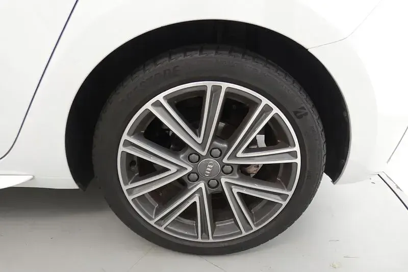 Usado Audi A1 Sportback S-Line 116 CV (85 kW) 2020 Blanco Utilitario