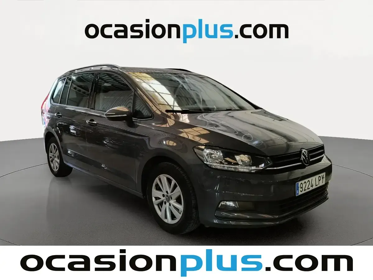 Usado VW Touran Business 150 CV (110 kW) 2021 Gris Monovolumen