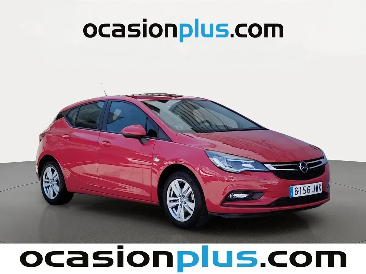 Usado Opel Astra Selective 125 CV (91 kW) 2017 Rojo Utilitario