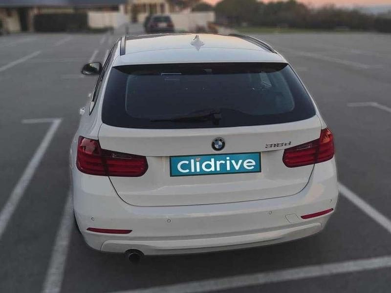 Usado BMW 318 143 CV (105 kW) 2013 Blanco Familiar
