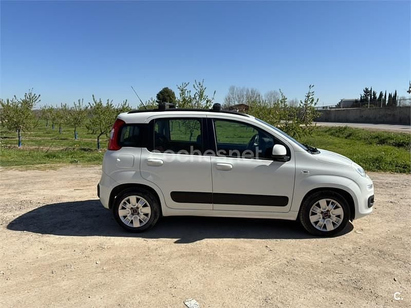 Usado Fiat Panda Lounge 69 CV (50 kW) 2017 Blanco Utilitario