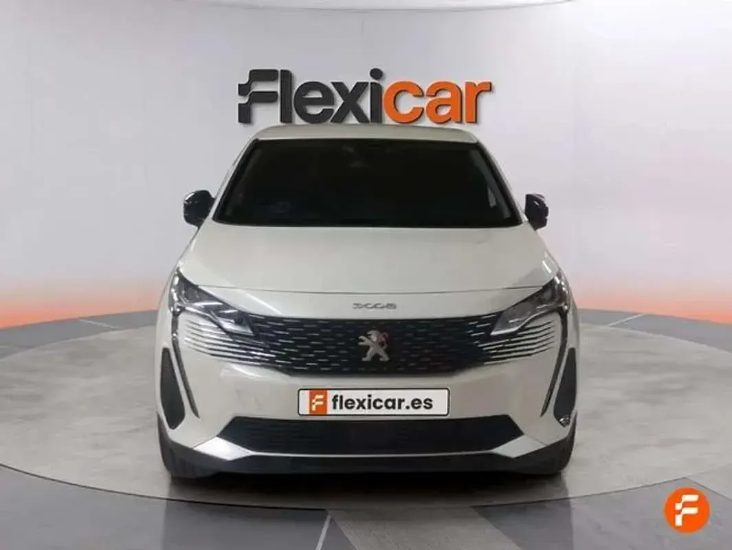 Usado Peugeot 3008 Active 131 CV (96 kW) 2022 Blanco SUV
