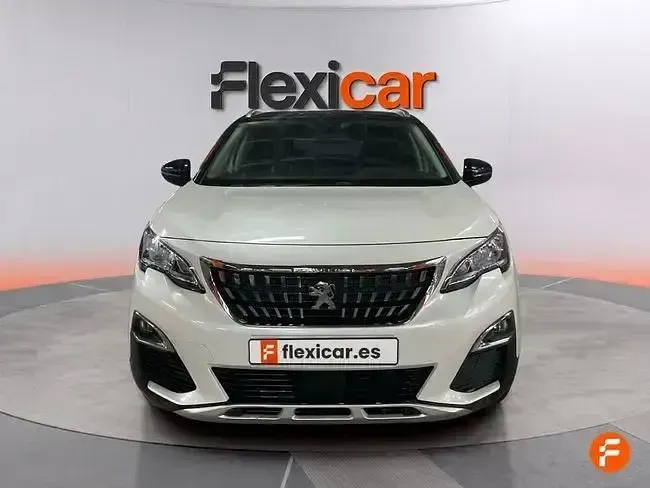 Usado Peugeot 3008 Allure 130 CV (95 kW) 2018 Blanco SUV