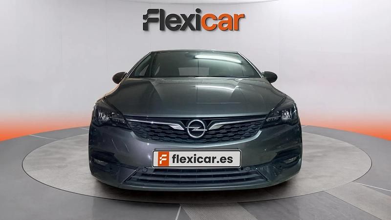 Usado Opel Astra 110 CV (80 kW) 2020 Gris Berlina