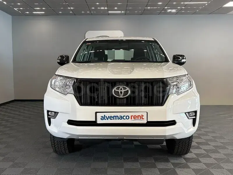 Usado Toyota Land Cruiser 177 CV (130 kW) 2019 Blanco SUV