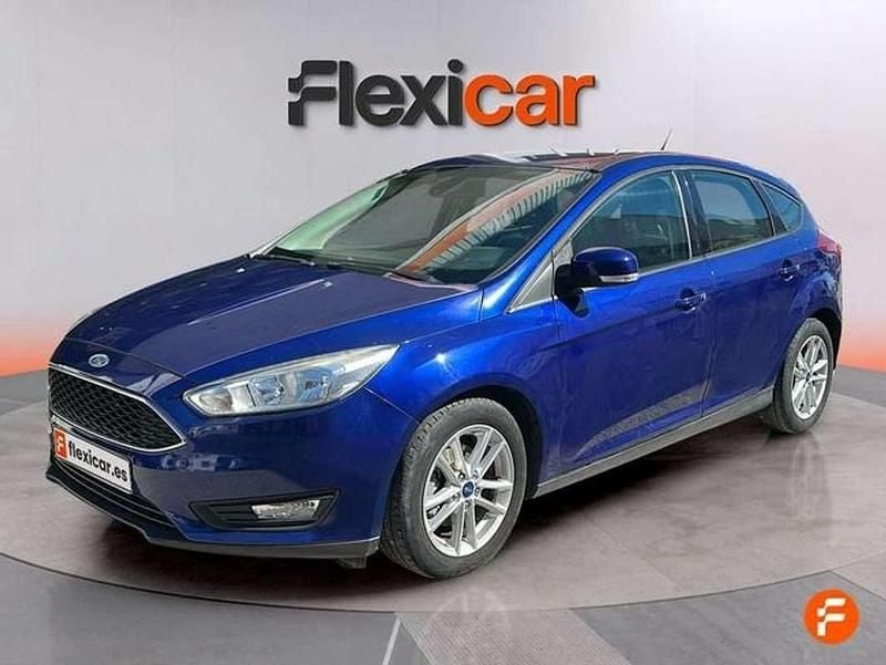 Usado Ford Focus Trend+ 120 CV (88 kW) 2018 Azul Utilitario
