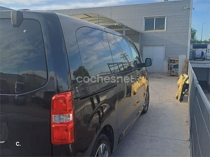 Usado Opel Zafira Life Business Elegance 177 CV (130 kW) 2021 Negro Monovolumen