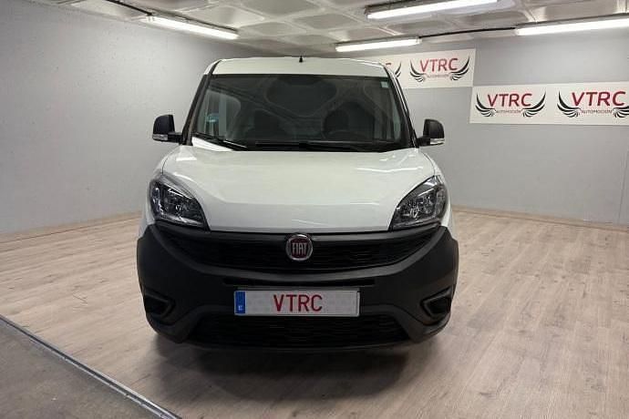 Usado Fiat Doblò 120 CV (88 kW) 2021 Monovolumen