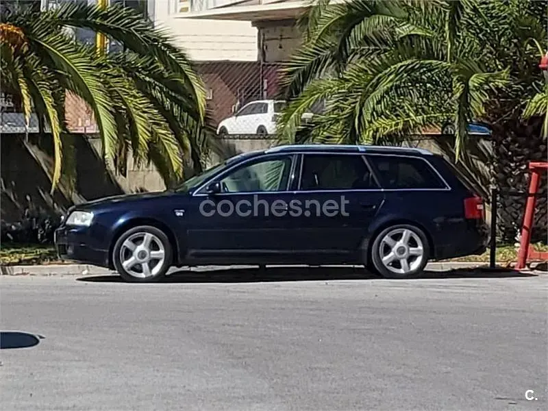 Usado Audi A6 163 CV (119 kW) 2003 Negro Familiar