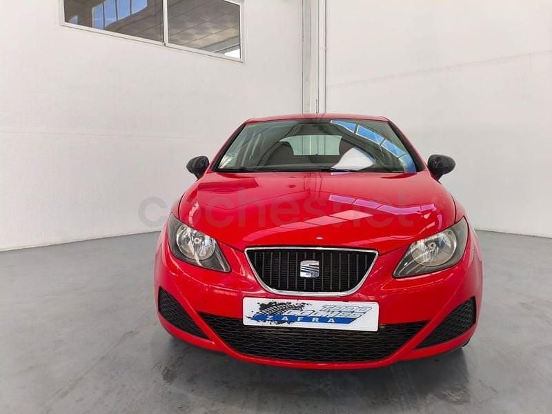 Usado Seat Ibiza Style 90 CV (66 kW) 2011 Rojo Berlina