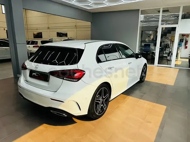 Usado Mercedes A180 116 CV (85 kW) 2018 Blanco Berlina