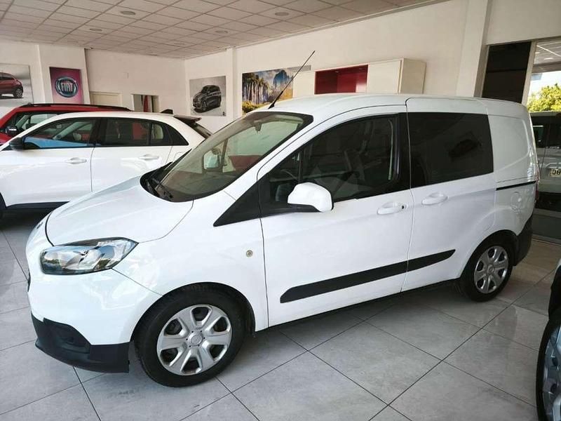 Usado Ford Transit Connect Ambiente 101 CV (74 kW) 2019 Blanco Monovolumen