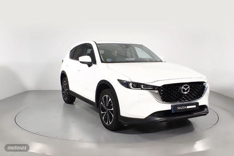 Blanco Usado 2024 Mazda CX-5 Ad'Vantage SUV | 31.900 € (Precio justo) - Imagen 1/4