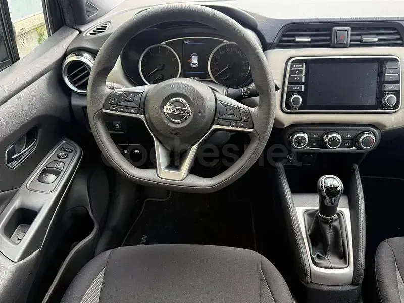 Usado Nissan Micra Acenta 100 CV (73 kW) 2020 Gris / plata Utilitario