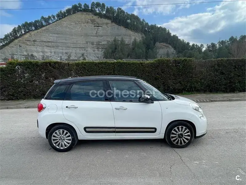 Usado Fiat 500L Trekking 95 CV (69 kW) 2016 Blanco Monovolumen
