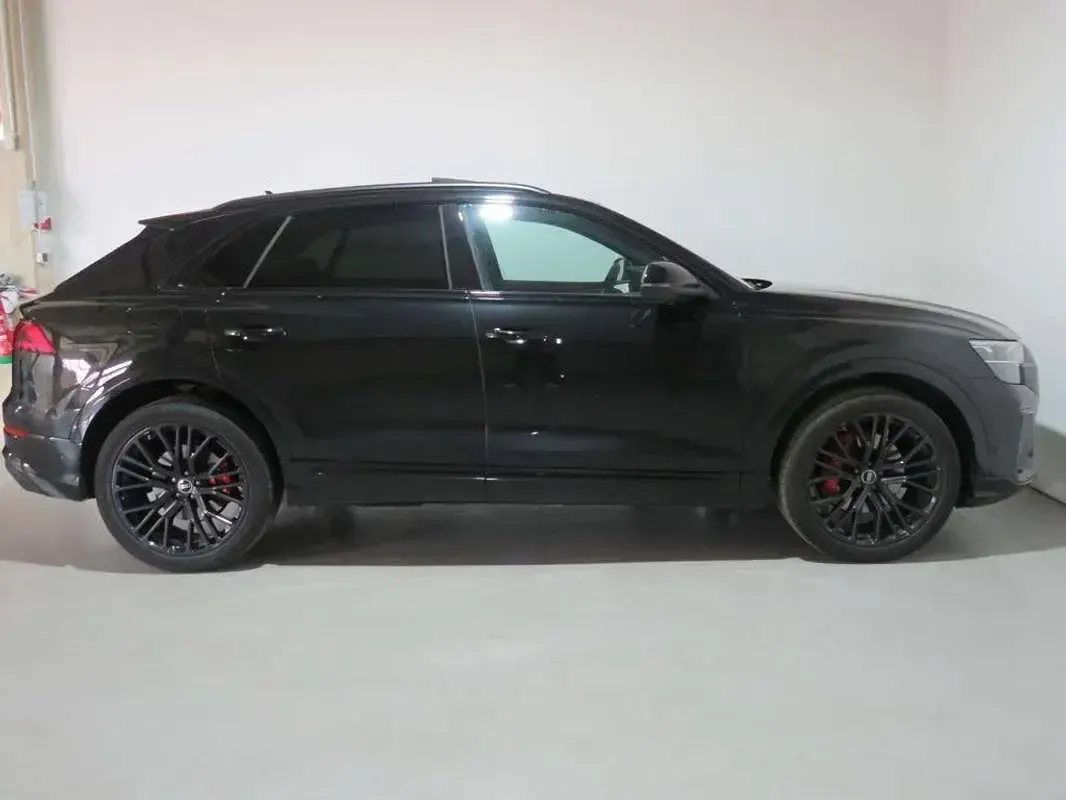 Usado Audi Q8 394 CV (289 kW) 2025 Negro SUV