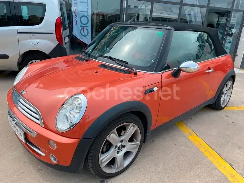 Usado Mini Cooper Cabriolet 116 CV (85 kW) 2007 Naranja Descapotable