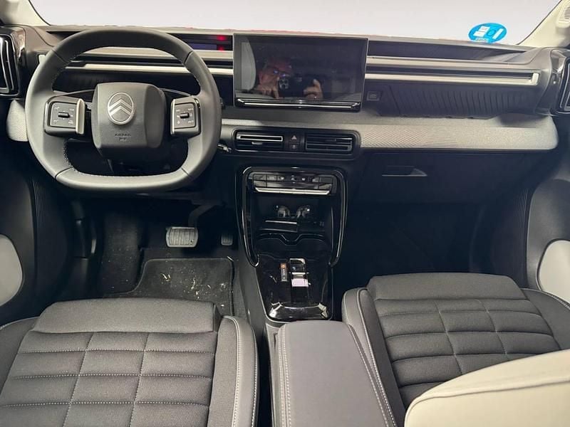 Käytetty Citroën e-C3 Aircross 83 kW (113 HP) 2025 Vihreä Katumaasturi