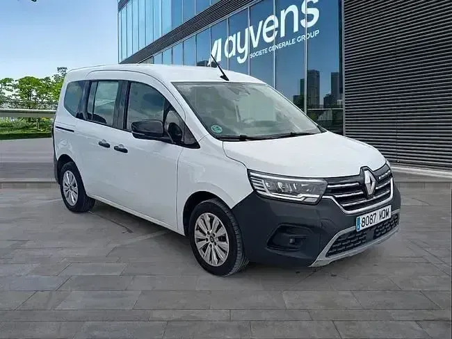 Usado Renault Kangoo 95 CV (69 kW) 2023 Blanco Monovolumen