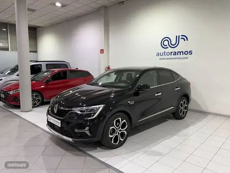 Usado Renault Arkana Zen 145 CV (106 kW) 2021 Negro SUV