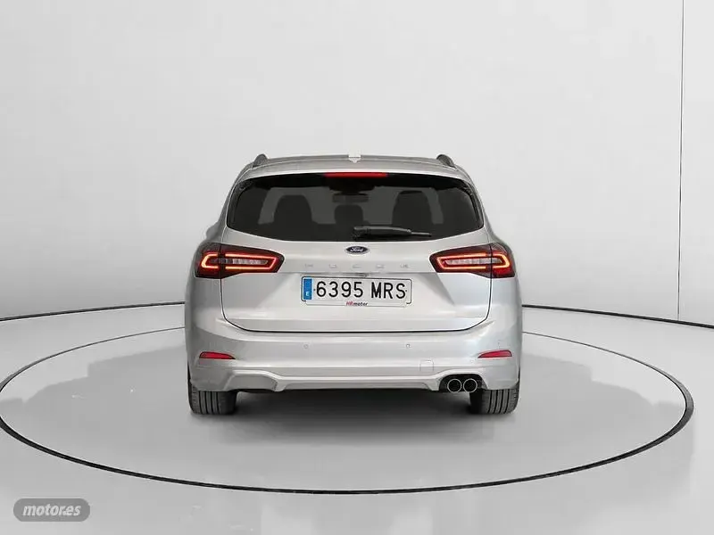 Usado Ford Focus ST-Line 125 CV (91 kW) 2024 Gris Familiar