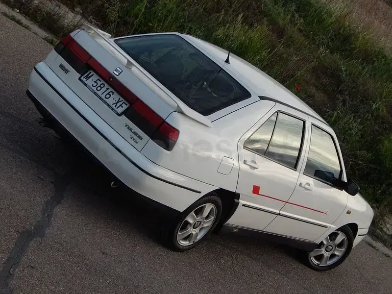 Usado Seat Toledo 90 CV (66 kW) 1999 Blanco Berlina