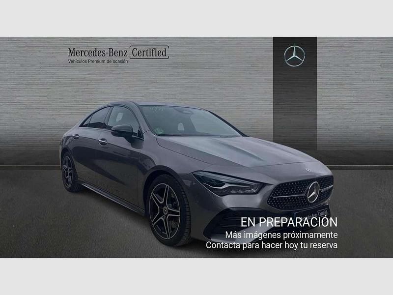 Usado Mercedes CLA220 190 CV (139 kW) 2025 Gris Berlina