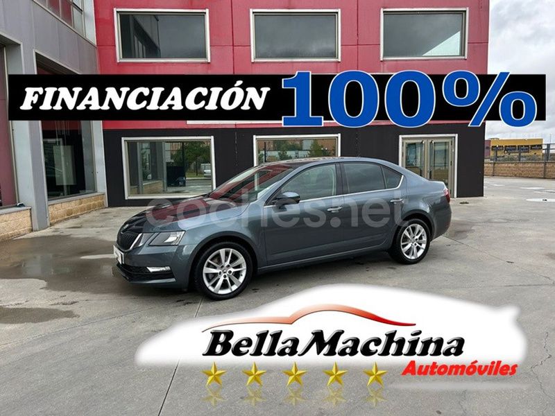 Gris Usado 2020 Skoda Octavia Ambition Familiar | 16.750 € (Buen precio) - Imagen 1/4