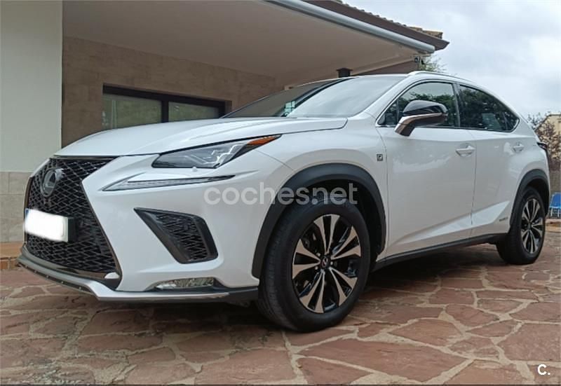 Usado Lexus NX300h Sport Line 197 CV (144 kW) 2019 Blanco SUV
