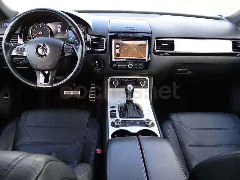 Usado VW Touareg 380 CV (279 kW) 2014 Gris / plata SUV