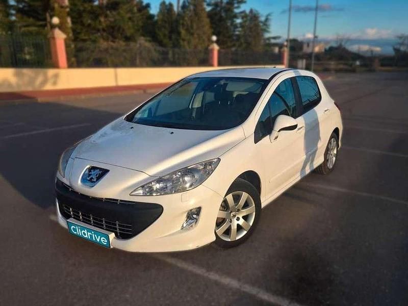 Usado Peugeot 308 110 CV (80 kW) 2010 Blanco Berlina