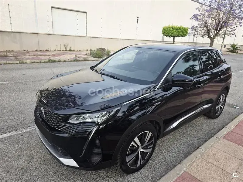 Usado Peugeot 3008 GT 130 CV (95 kW) 2022 Negro SUV