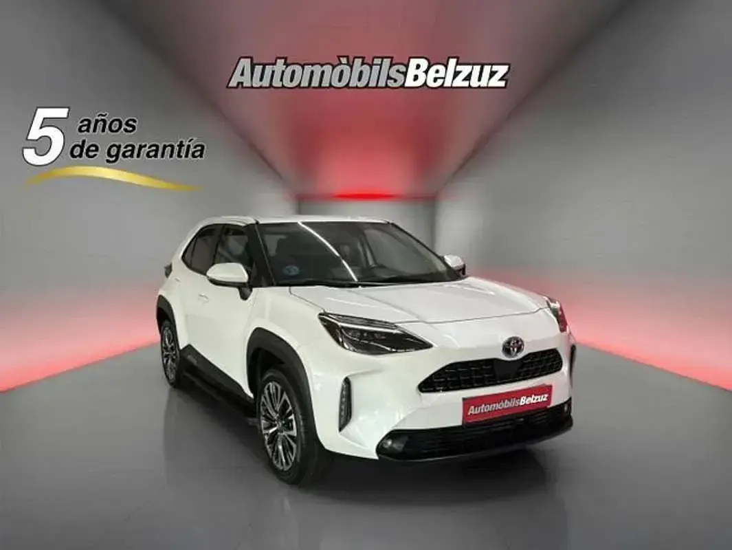 Usado Toyota Yaris Cross Active 125 CV (91 kW) 2024 Blanco SUV