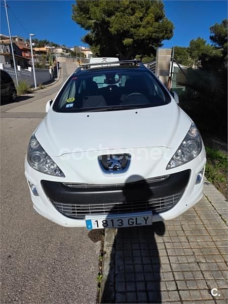 Usado Peugeot 308 SW 110 CV (80 kW) 2010 Blanco Familiar