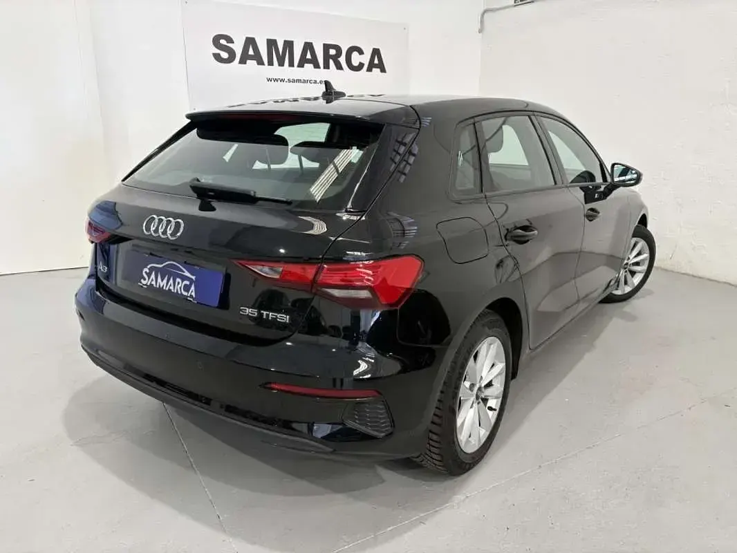 Usado Audi A3 Sportback Advanced 150 CV (110 kW) 2021 Negro Utilitario